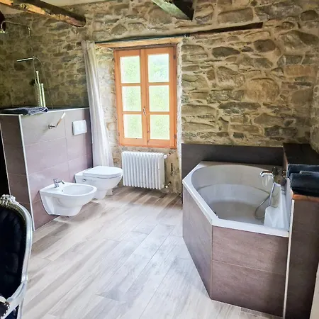 Barbaia 3* Levice