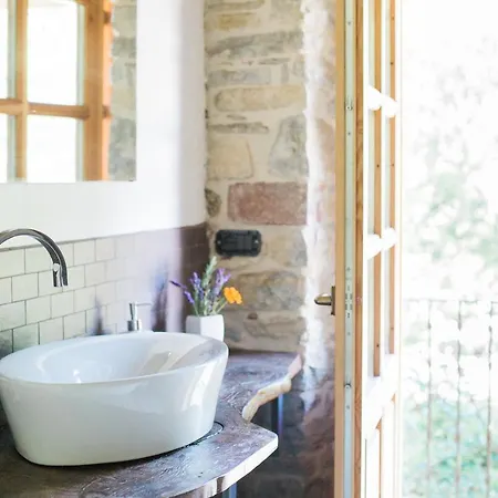 Barbaia 住宿加早餐酒店 Levice